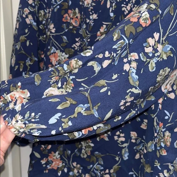 Fred David • Women’s Floral Blouse • Size medium - Picture 3 of 5